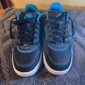 Nike max Tennis Shoe